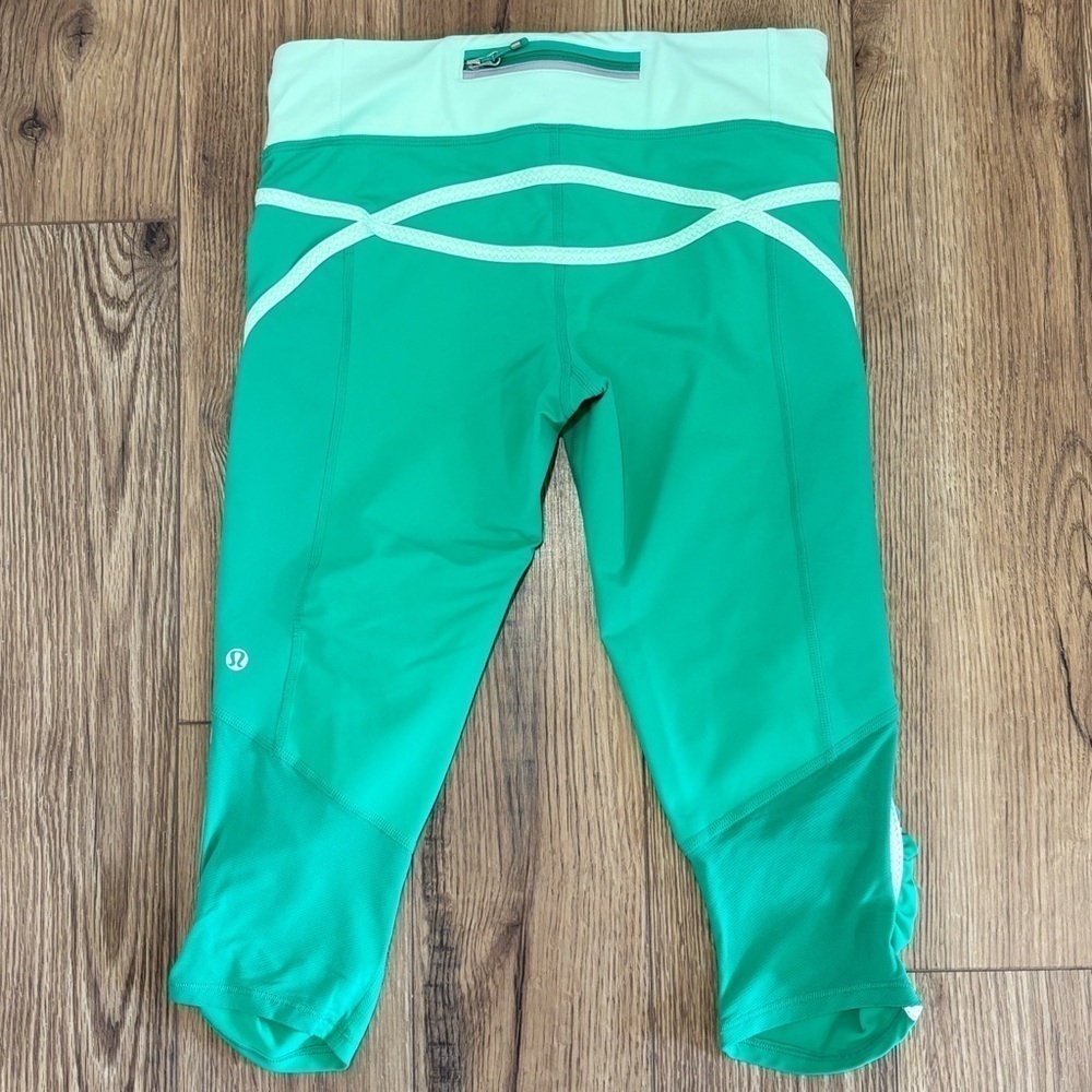 Women's Lululemon Run Pace Crop Leggings Very Green/Fresh Teal Size 6